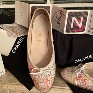 Vintage Chanel ballet hardsole flats loved them!!